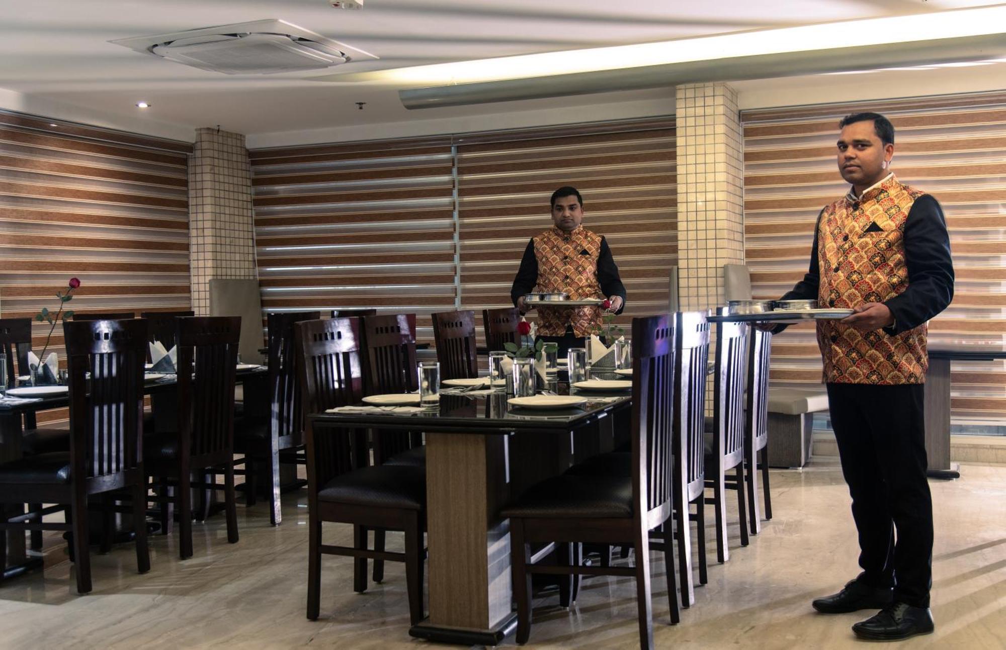 Mayur Hotel New Delhi Eksteriør billede