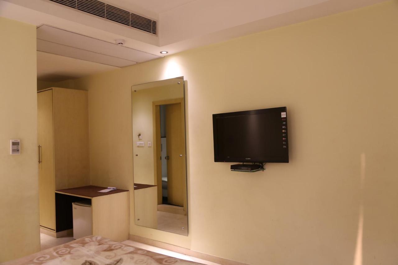Mayur Hotel New Delhi Eksteriør billede